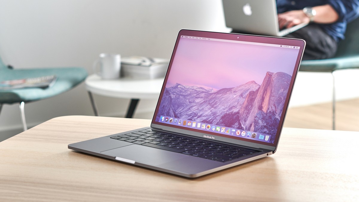 Những lưu ý khi chọn mua MacBook Pro 13 inch 2020 | Sforum
